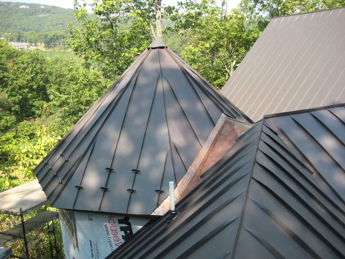 Professional Roof Tarp Installation by Craftsman Roofing in Rivergrove